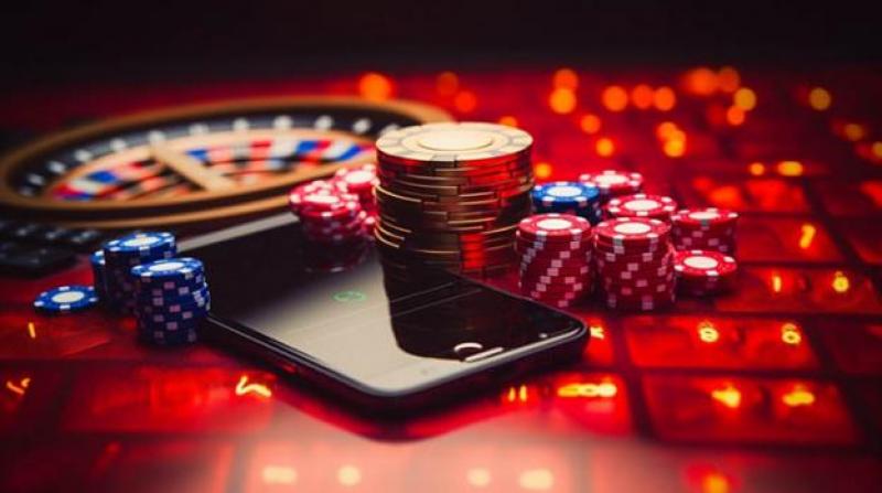 Gambling Addiction Warning Signs to Recognize Early